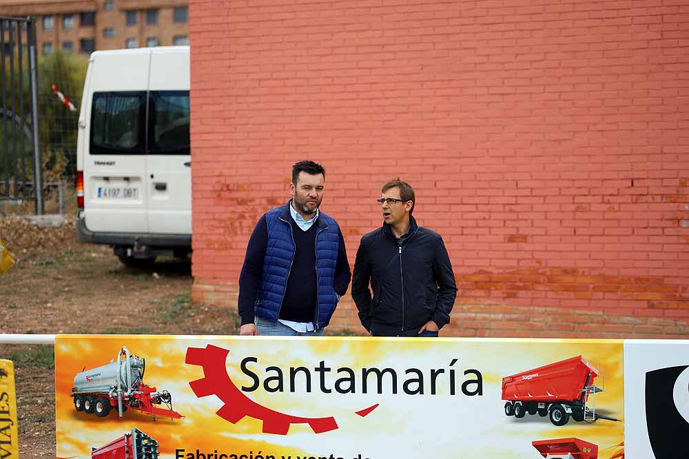 El campo de San Amaro ha vuelto a registrar una buena entrada para ver el partido entre el UBU Colina Clinic y el Independiente de Santander.