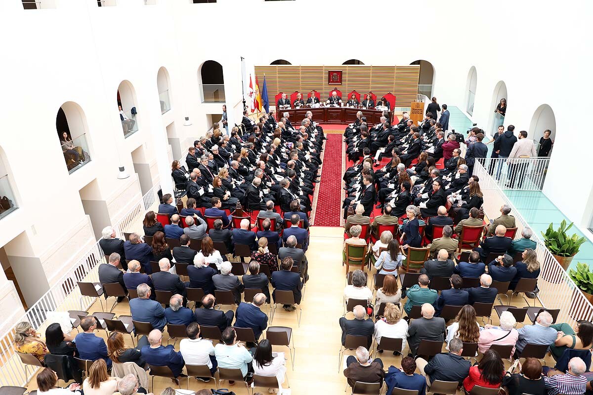 El acto se ha celebrado en la sede del TSJCyL en Burgos. 