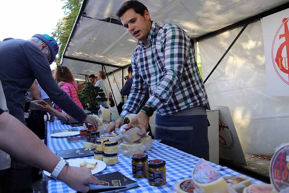 UCCL organiza la XVII Feria de la Biodiversidad en el Paseo Marceliano Santamaría con una veintena de expositores