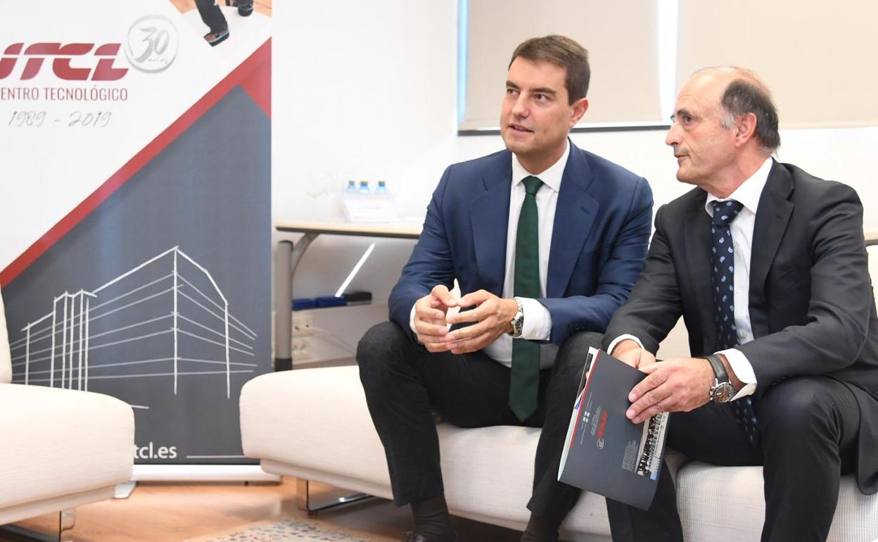 Ángel Ibáñez, consejero de la Presidencia, en el Instituto Tecnológico de Castilla y León situado en Burgos. 