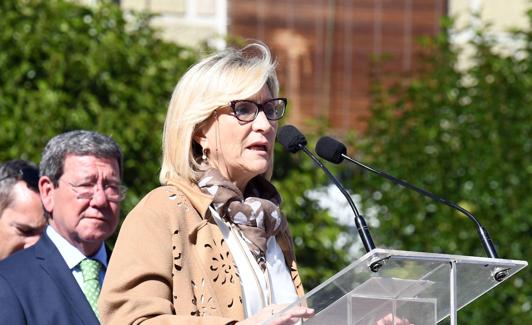 Imagen de la consejera de Sanidad en los actos por el Día Mundial de la Salud Mental celebrados en Burgos