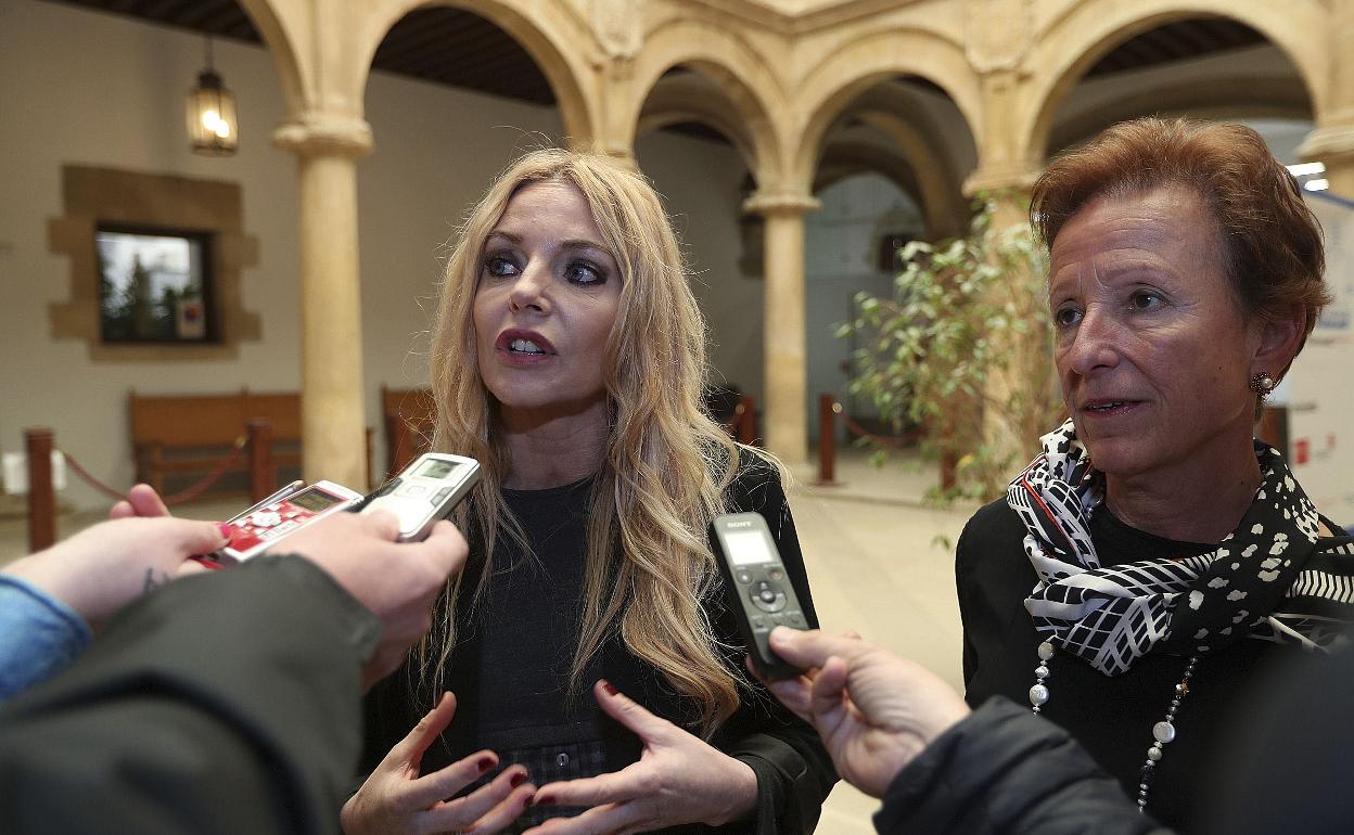 La presidenta del Observatorio de Violencia contra la Mujer, María Ángeles Carmona, y la fiscal de sala del Tribunal Supremo Pilar Martín Nájera, en el pasado Ciclo de Justicia de El Norte. 