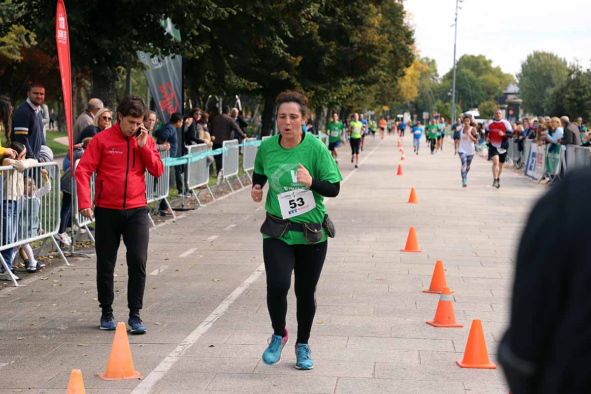 Dani Arce y Lidia Campo han sido los vencedores en la prueba de 10 kilómetros que ha recorridos las calles burgaleses. 