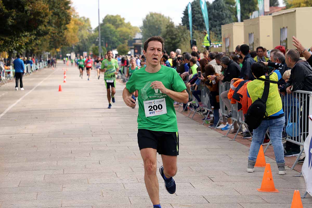 Dani Arce y Lidia Campo han sido los vencedores en la prueba de 10 kilómetros que ha recorridos las calles burgaleses. 