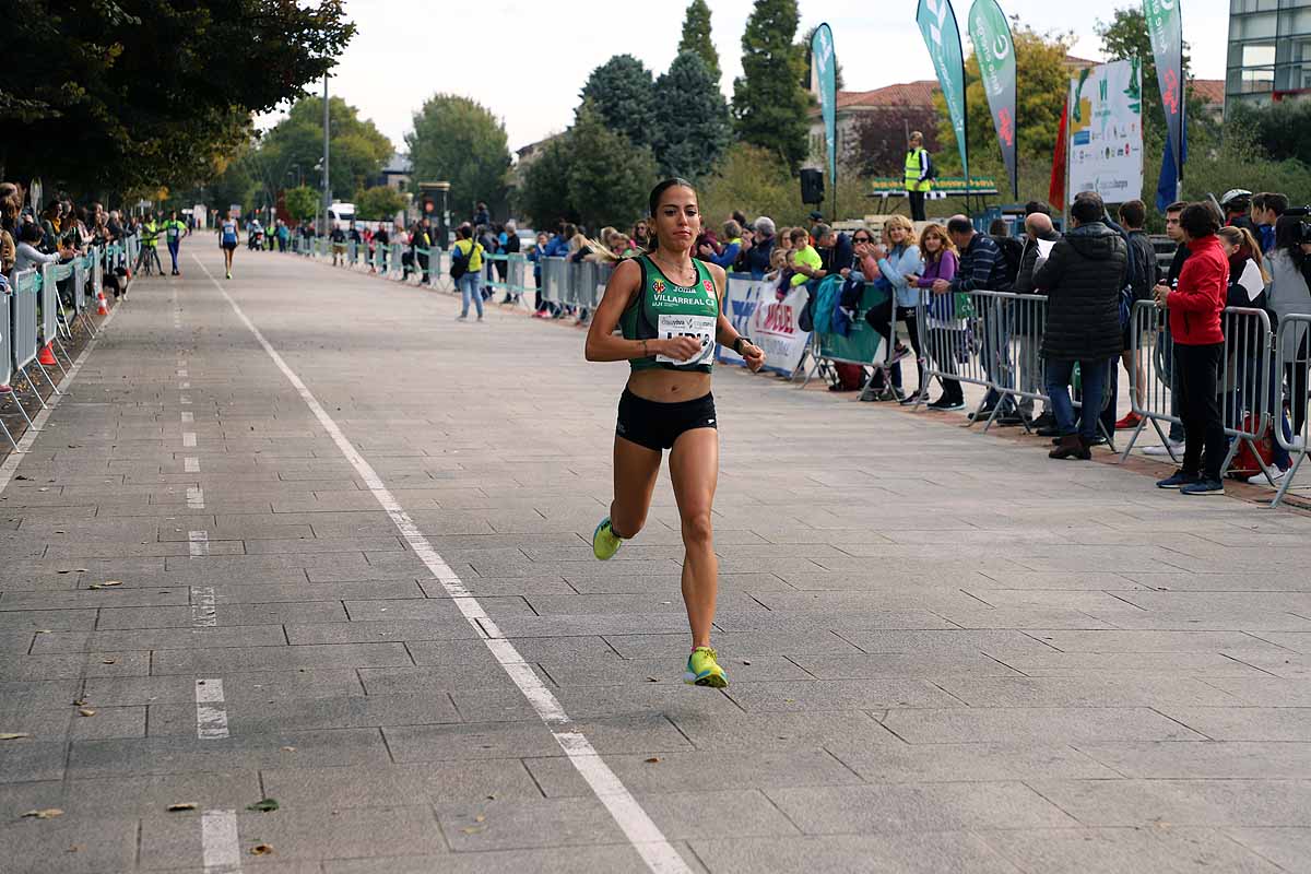 Dani Arce y Lidia Campo han sido los vencedores en la prueba de 10 kilómetros que ha recorridos las calles burgaleses. 