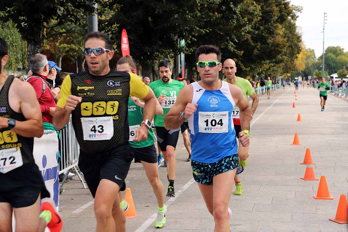 Dani Arce y Lidia Campo han sido los vencedores en la prueba de 10 kilómetros que ha recorridos las calles burgaleses. 