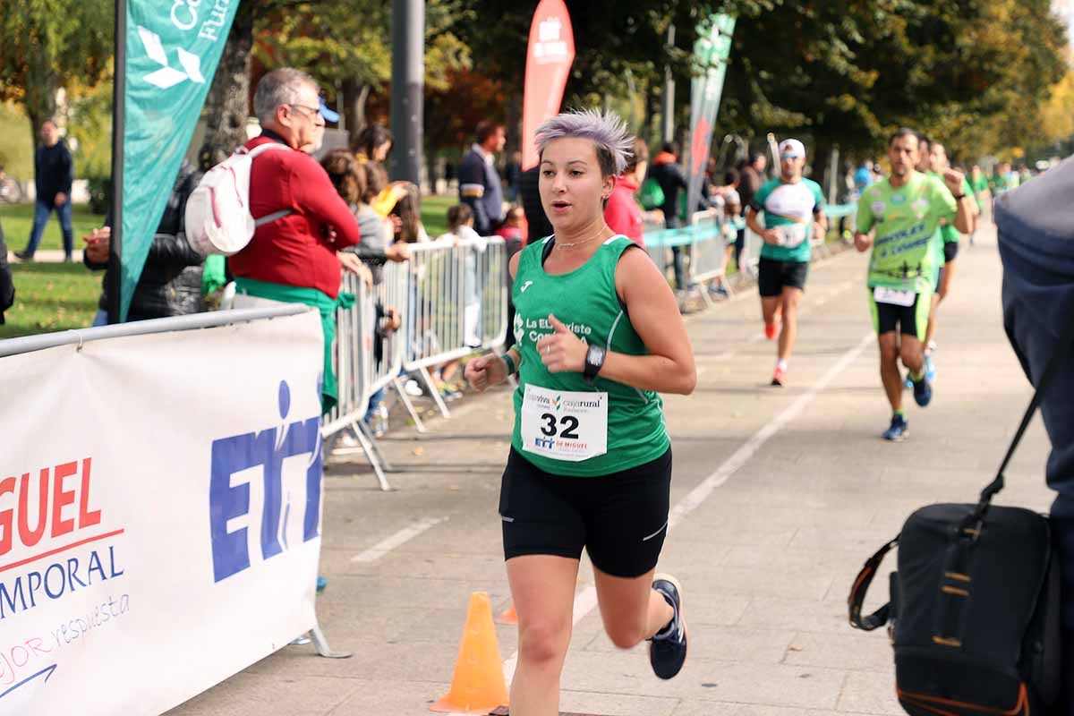 Dani Arce y Lidia Campo han sido los vencedores en la prueba de 10 kilómetros que ha recorridos las calles burgaleses. 