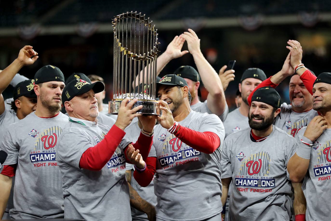 Los Washington Nationals se impusieron a los Houston Astros por 6-2 en el séptimo y decisivo juego, conquistando las Series Mundiales de béisbol por primera vez en su historia. 