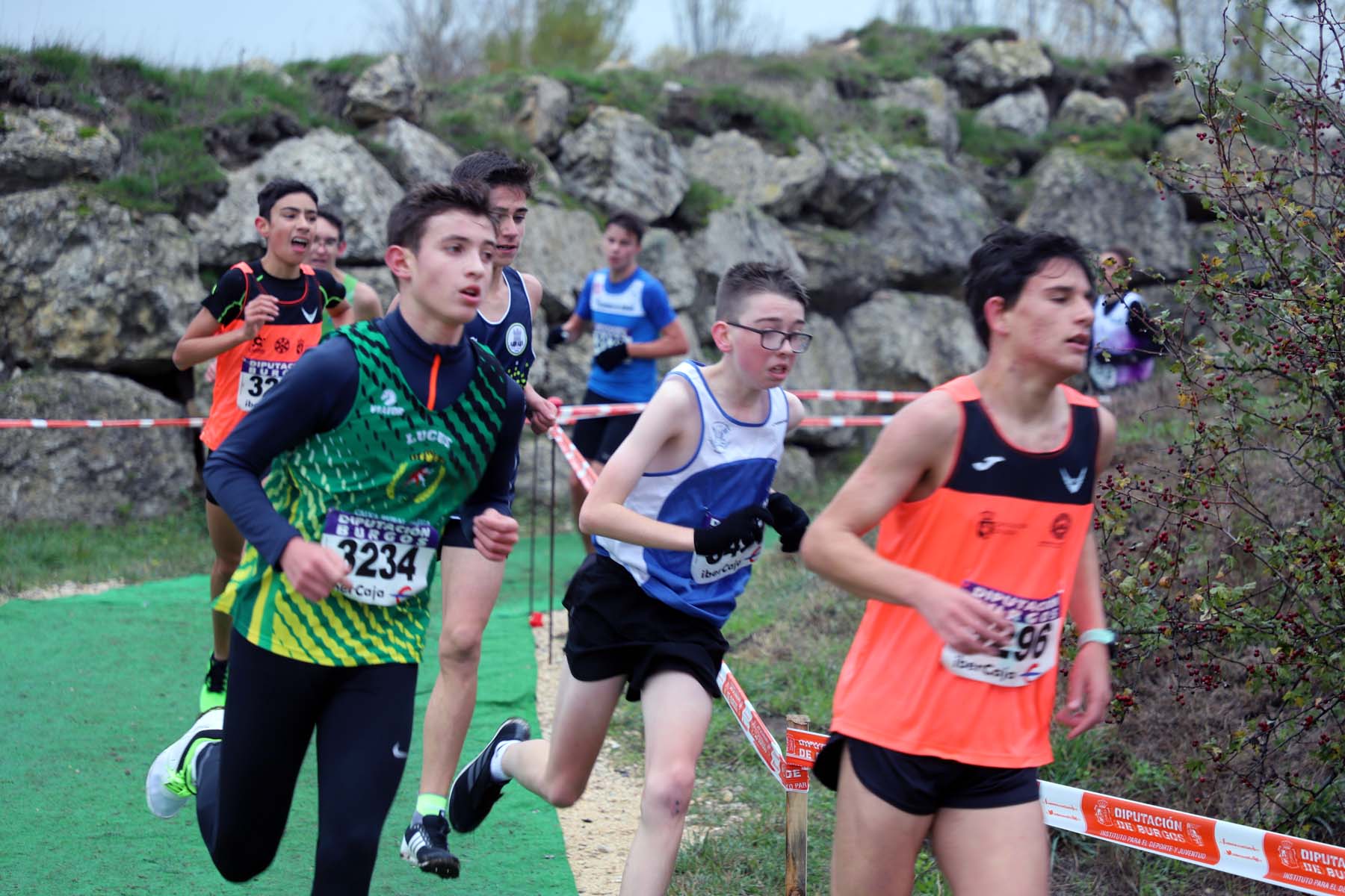 Los jóvenes también han demostrado su fortaleza en el cross. 