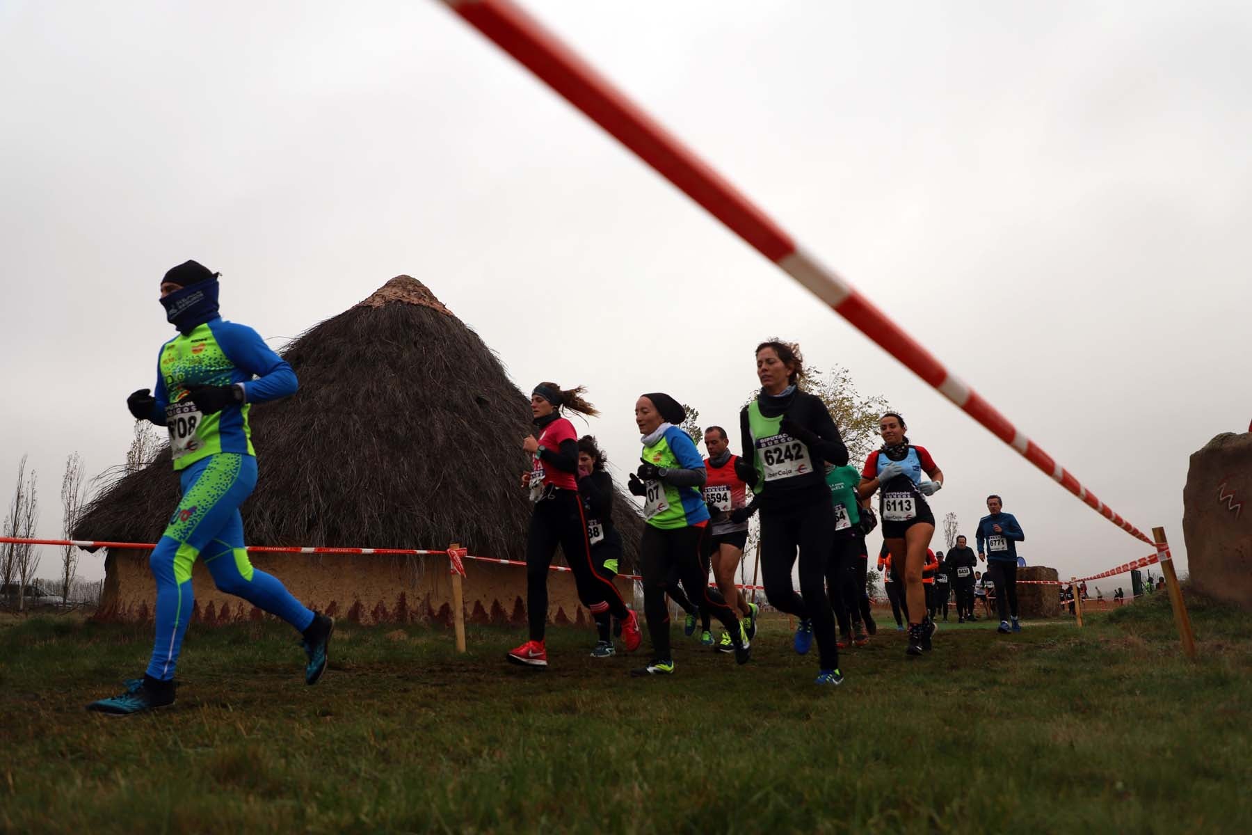 Miles de personas se han vuelto a dar cita en el circuito de Atapuerca. 