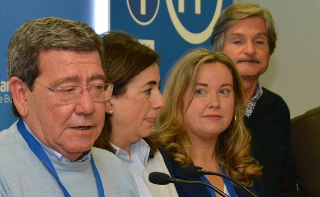 Ayala vuelve al Senado «muy contenta y agradecida», implicada en desbloquear la situación política en España