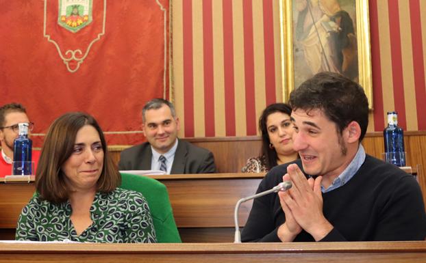 Salinero se despide pidiendo a los corporativos que «cuiden y mimen» el Ayuntamiento porque es el «corazón» de Burgos