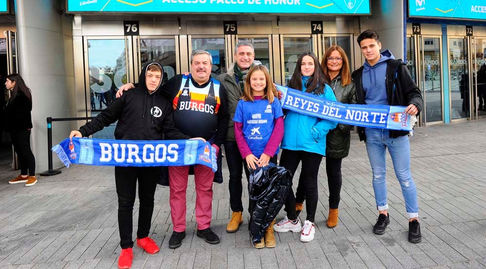 Casi un millar de burgaleses se han desplazado hasta la capital de España para ver la victoria de su equipo en el Wizink Center.