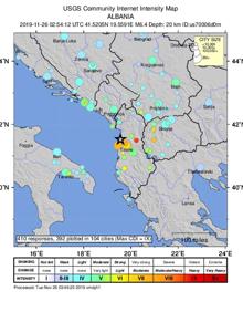 Imagen secundaria 2 - Concluyen las tareas de búsqueda por el terremoto en Albania, con 49 muertos