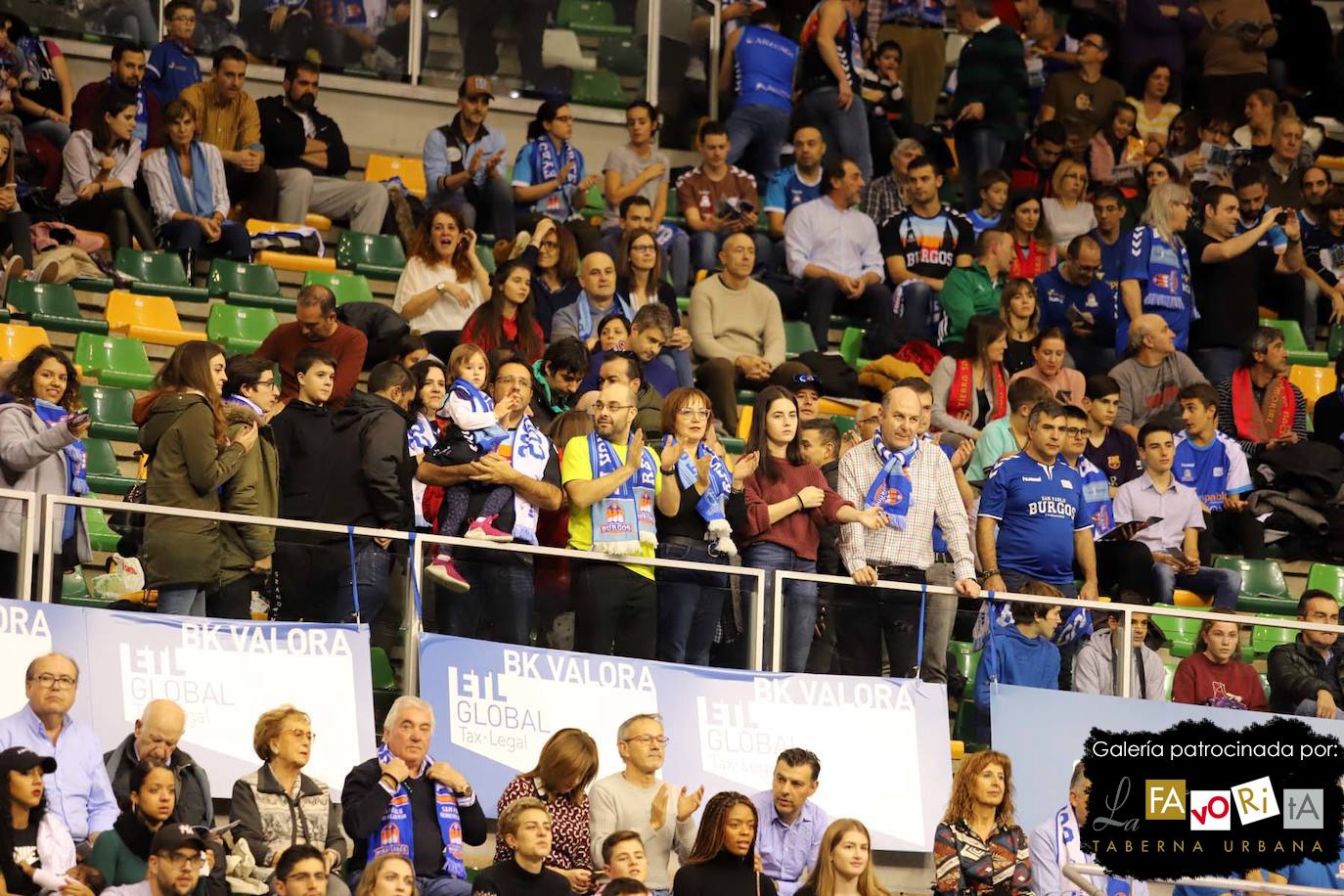 Fotos: El Coliseum vuelve a teñirse de azul