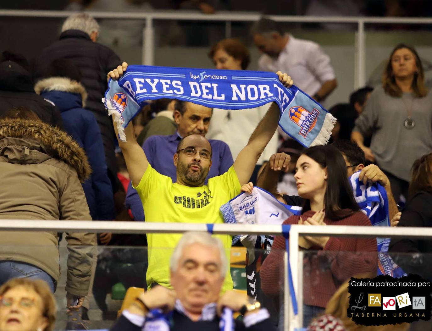 Fotos: El Coliseum vuelve a teñirse de azul