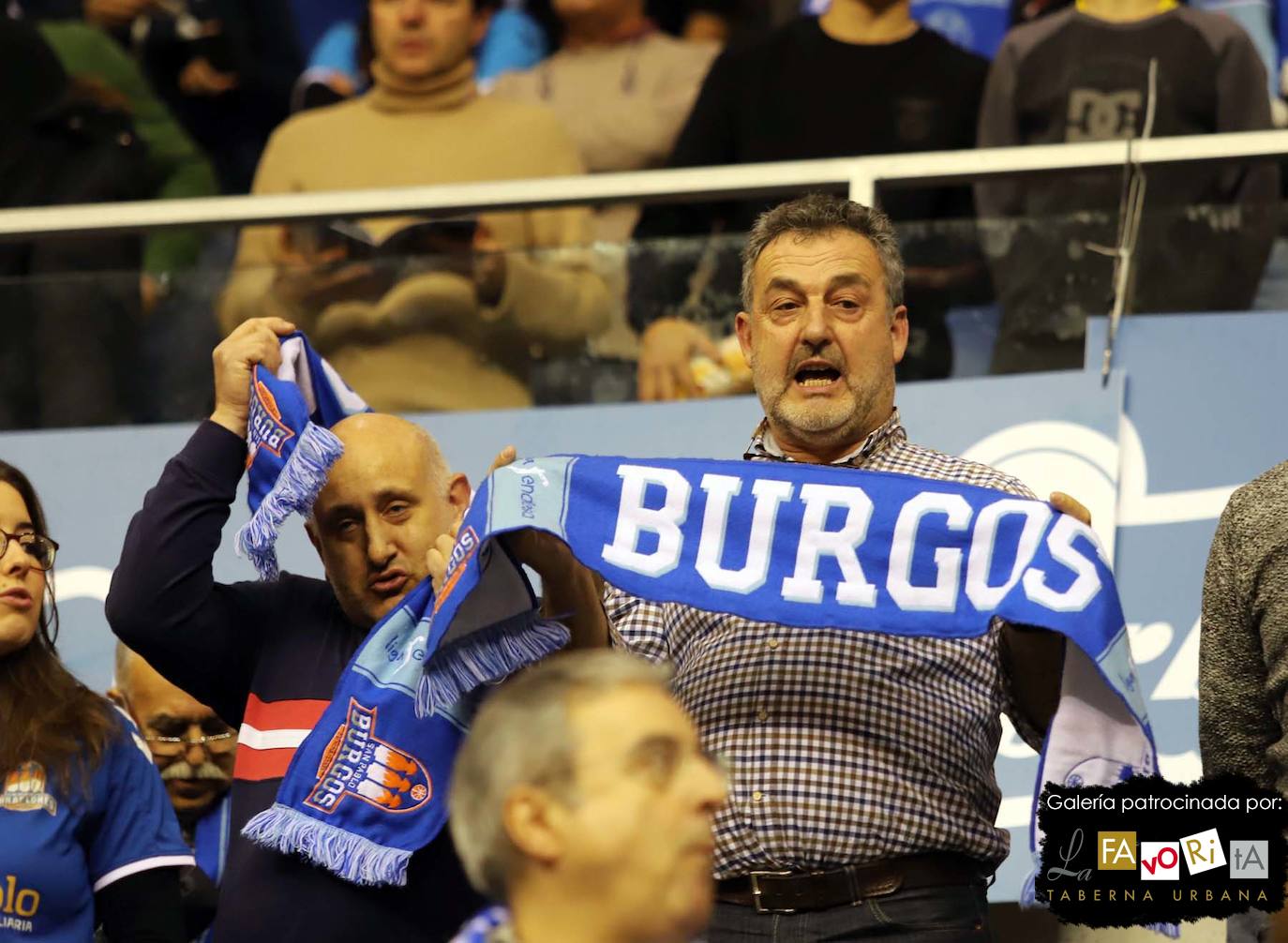 Fotos: El Coliseum vuelve a teñirse de azul