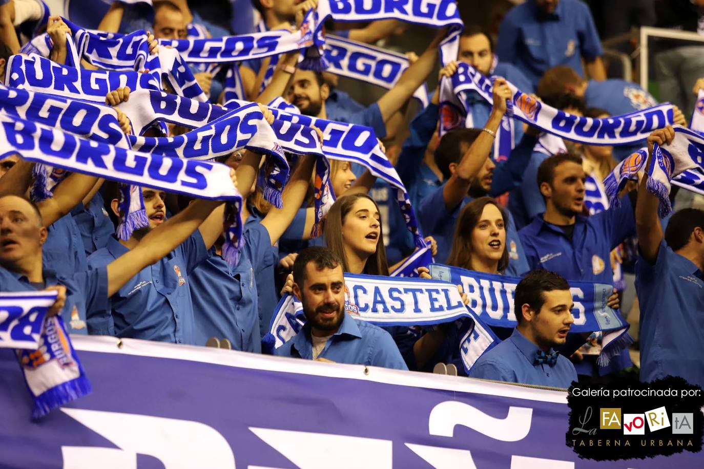 Fotos: El Coliseum vuelve a teñirse de azul