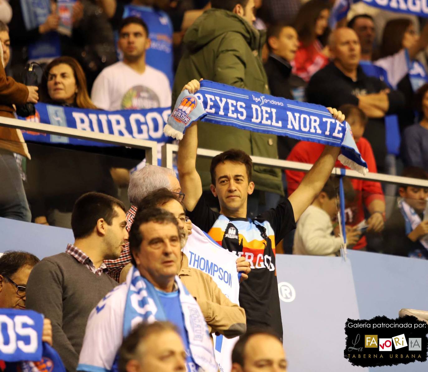 Fotos: El Coliseum vuelve a teñirse de azul