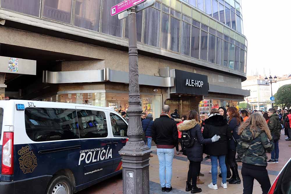 Fotos: Huelga en el comercio de Burgos