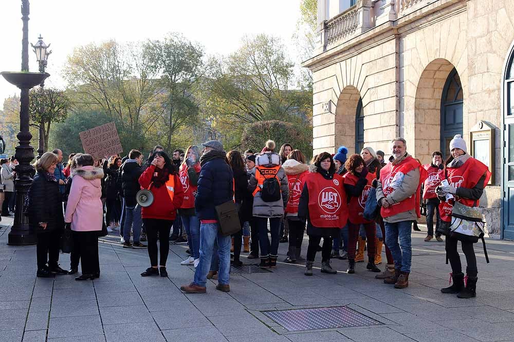 Fotos: Huelga en el comercio de Burgos