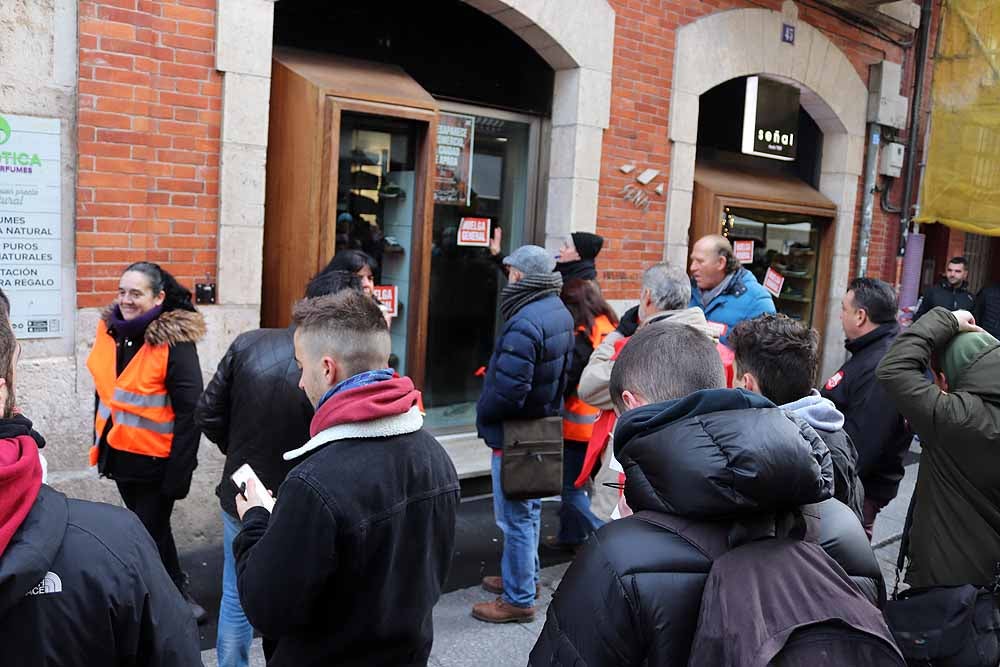 Fotos: Huelga en el comercio de Burgos