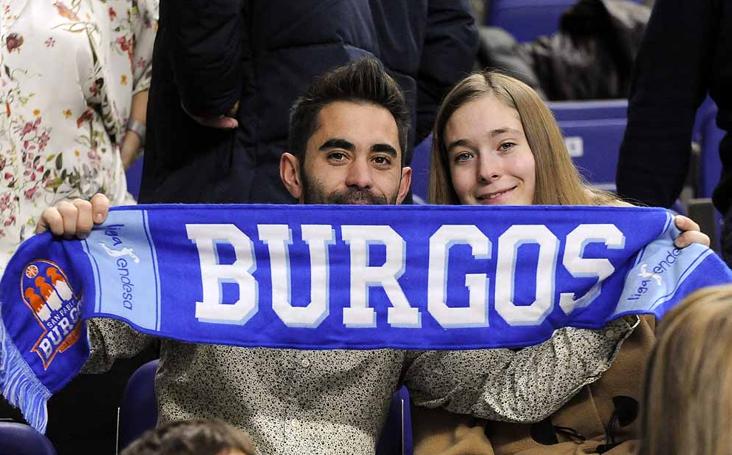 La afición del San Pablo Burgos se ha desplazado a disfrutar del encuentro con el Real Madrid