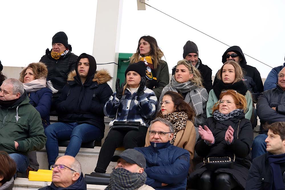 La grada estuvo completa