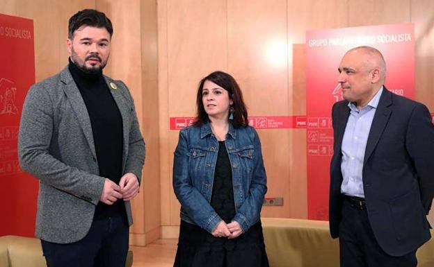 Adriana Lastra y Rafael Simancas se reúnen con Gabriel Rufia´, de ERC.