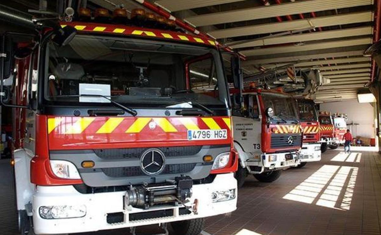 Camiones del parque de Bomberos de Burgos. 