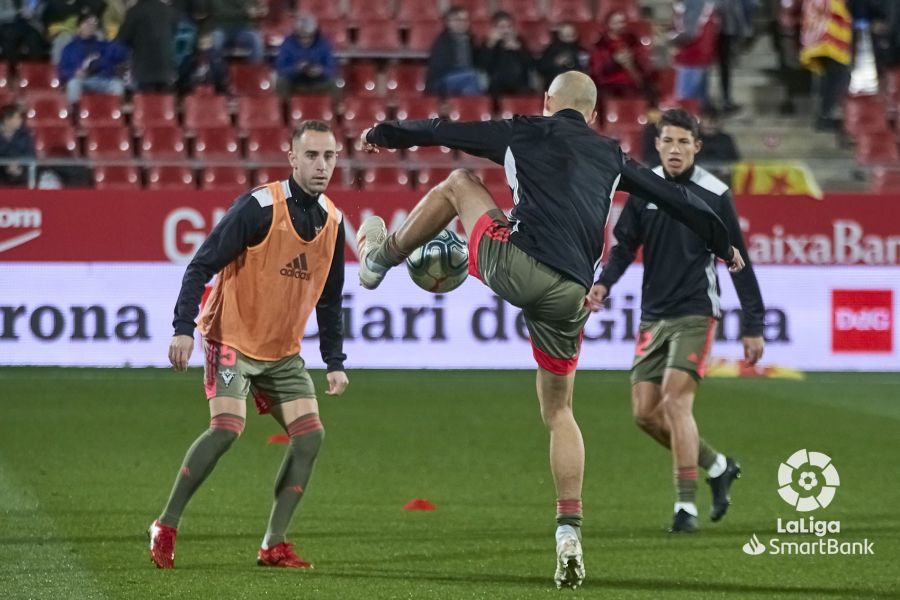 El Mirandés se adelantó en el minuto 20 y Merquelanz, ya en el anochecer, en el tiempo añadido, redondeó la victoria castellanoleonesa.