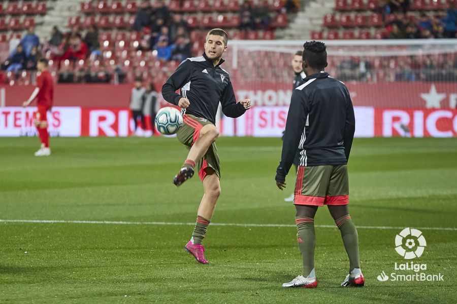 El Mirandés se adelantó en el minuto 20 y Merquelanz, ya en el anochecer, en el tiempo añadido, redondeó la victoria castellanoleonesa.