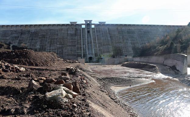 Las lluvias finales de 2019 alargan el llenado en pruebas de la presa de Castrovido hasta avanzado el 2020