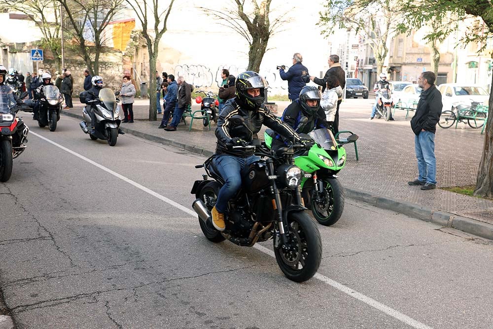 Papá Noel llega en moto