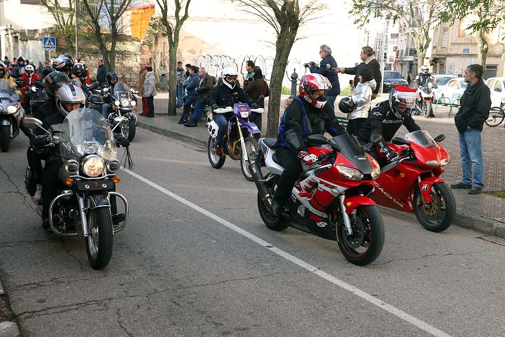 Papá Noel llega en moto