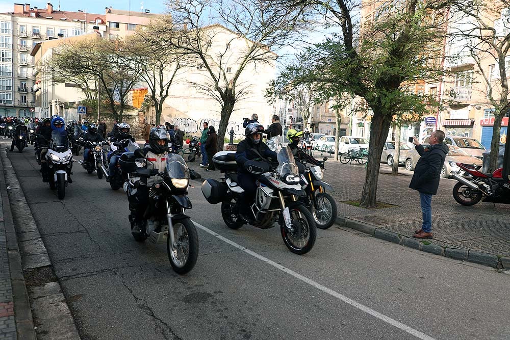 Papá Noel llega en moto