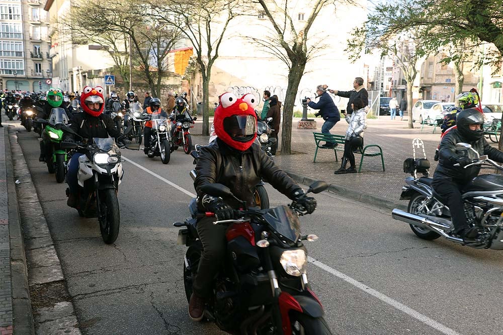 Papá Noel llega en moto