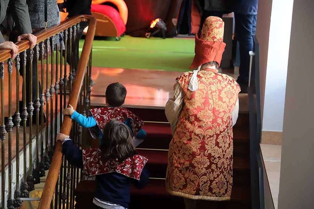 Fotos: Emisarios y pajes reales, avanzadilla de Melchor, Gaspar y Baltasar