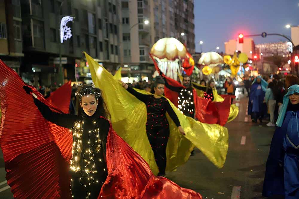 Multitudinaria Cabalgata para ver los primeros pasos de los Reyes en la capital burgalesa.