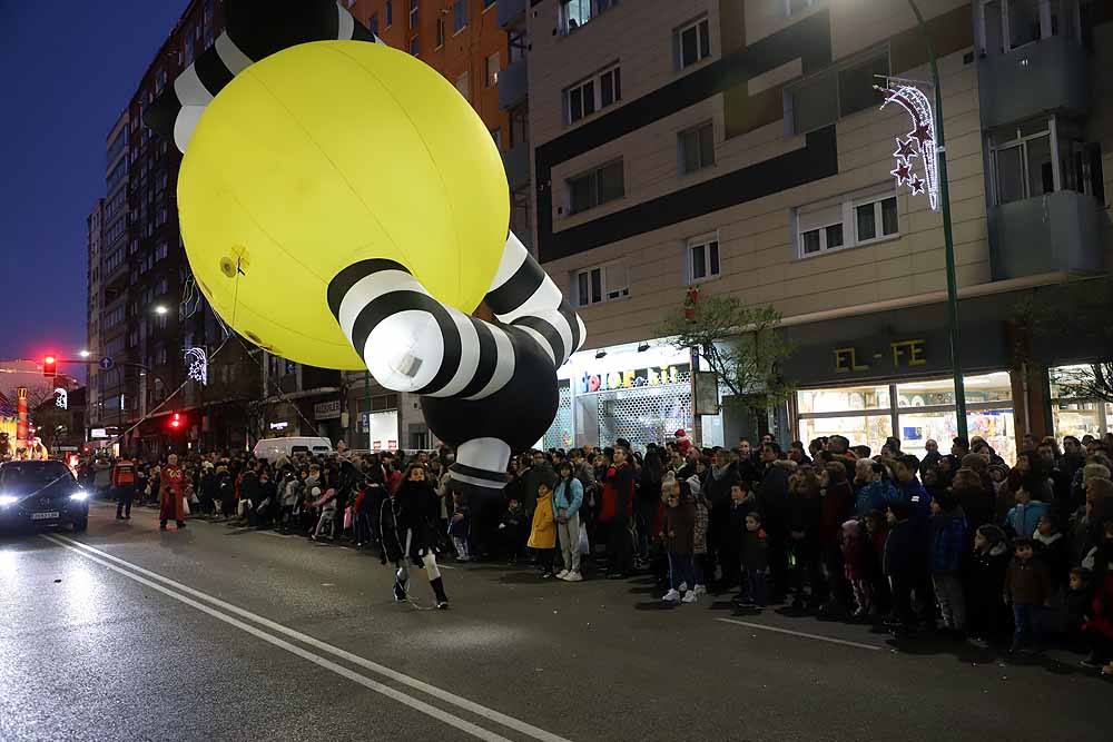 Multitudinaria Cabalgata para ver los primeros pasos de los Reyes en la capital burgalesa.