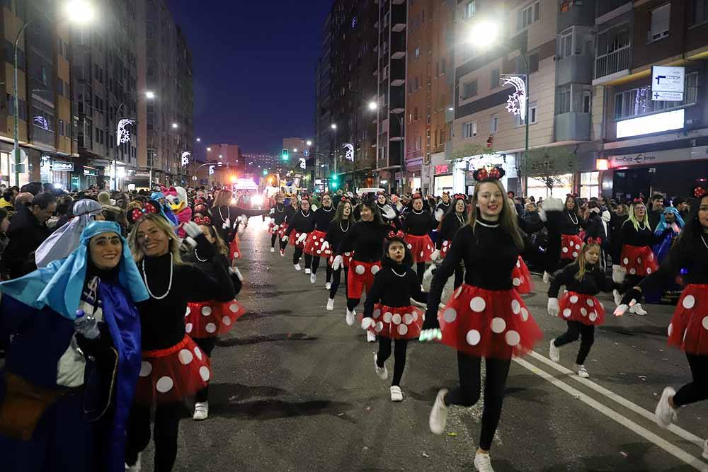 Multitudinaria Cabalgata para ver los primeros pasos de los Reyes en la capital burgalesa.