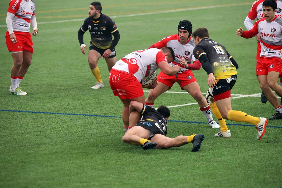 Fotos: Así ha sido la derrota del UBU Colina Clinic ante el Ampo Ordizia