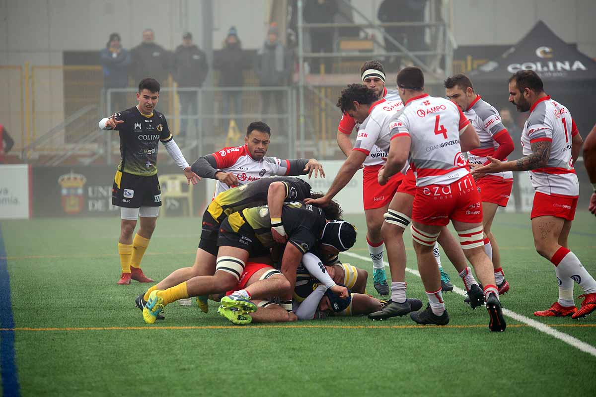 Fotos: Así ha sido la derrota del UBU Colina Clinic ante el Ampo Ordizia