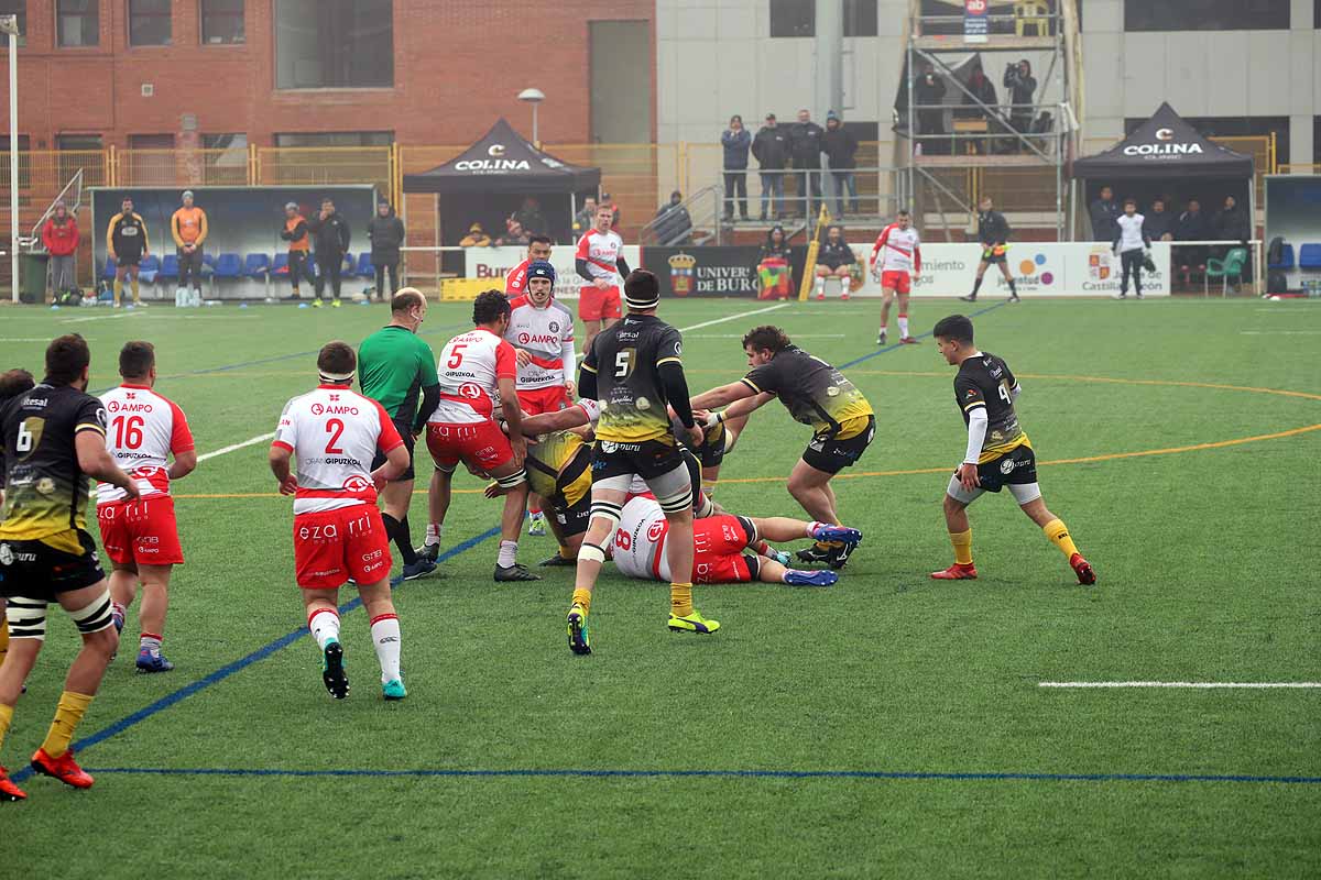Fotos: Así ha sido la derrota del UBU Colina Clinic ante el Ampo Ordizia