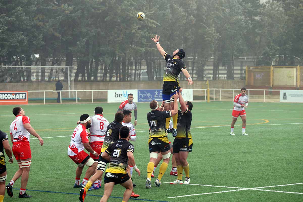 Fotos: Así ha sido la derrota del UBU Colina Clinic ante el Ampo Ordizia