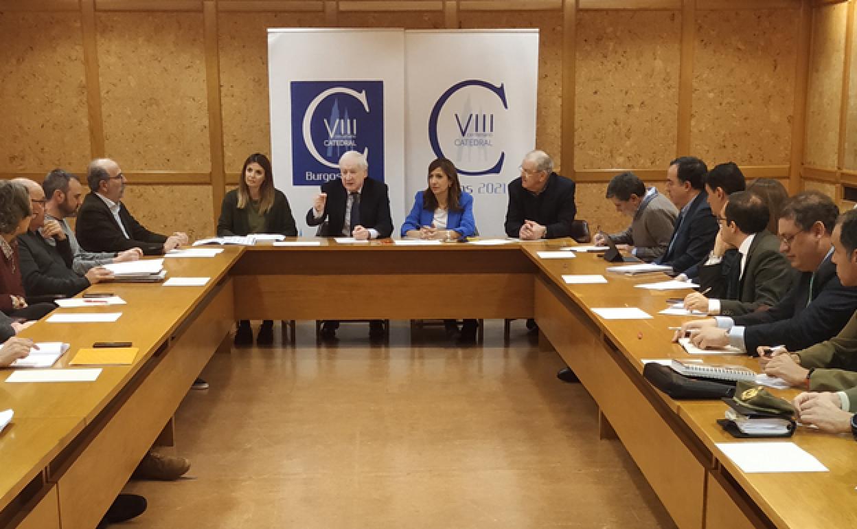 Imagen de la reunión mantenida esta mañana en la Cámara de Comercio. 