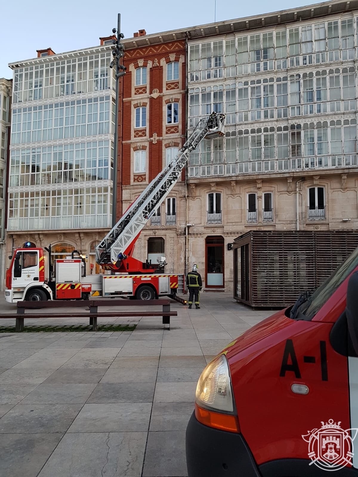 Fotos: El fuerte viento está provocando numerosos incidentes en Burgos