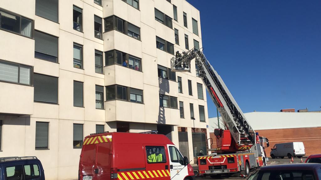 Fotos: El fuerte viento está provocando numerosos incidentes en Burgos