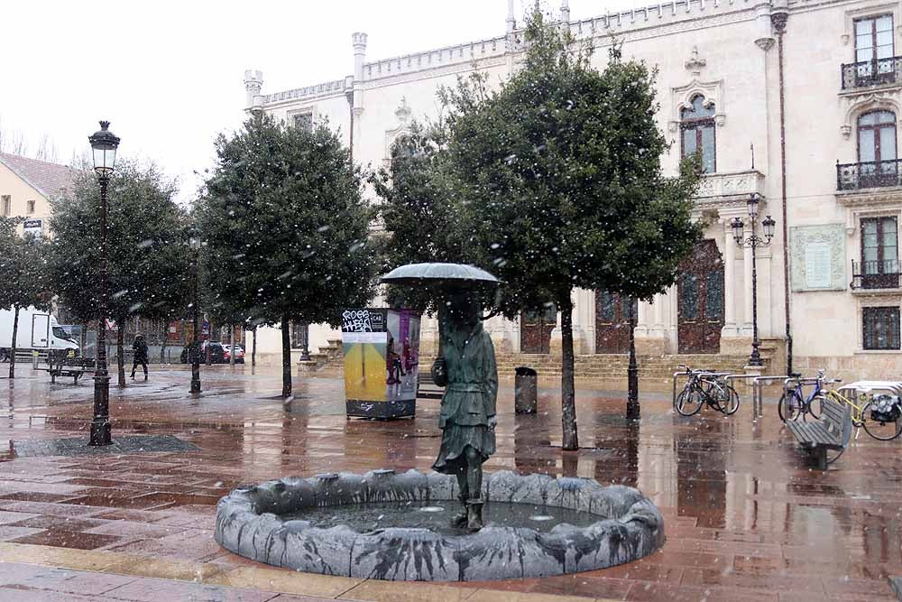 Fotos: La nieve llega a Burgos