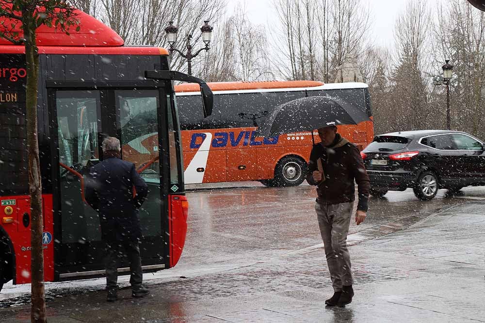 Fotos: La nieve llega a Burgos